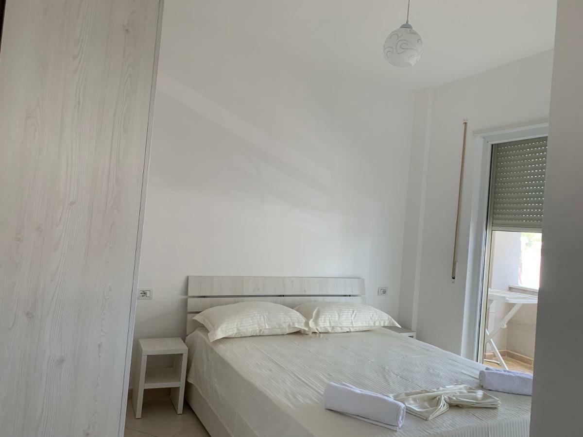 Eme Apartments - Kompleksi Lura 2 Gjiri I Lalzit Durres Exterior photo